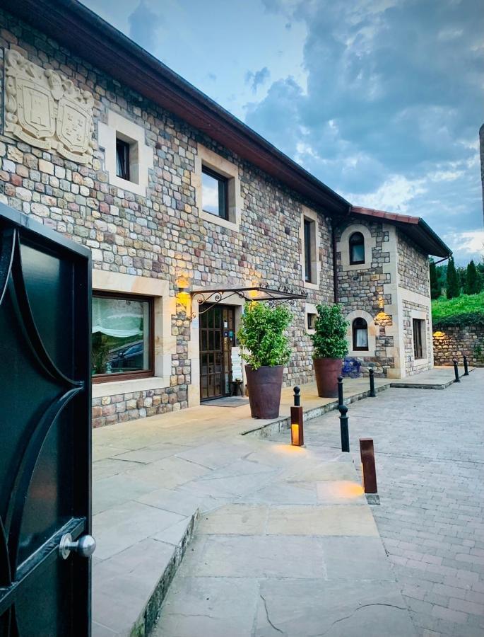 La Fuentona De Santillana ซันติยานาเดลมาร์ ภายนอก รูปภาพ
